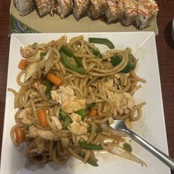 Bangkok Spice - Stir fry udon, Snow White roll.