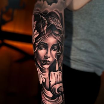 Sacred Arrow Tattoo Studio - Mother Mary by Smiles - Tattoo Near Me - Roseville, California Sacred Arrow Tattoo Studio - Mother Mary by Smiles - Tattoo Near Me - Roseville, California