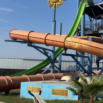 Aqua Planet Waterpark - Amusement Parks Near Me - Pharr, Texas