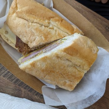 Mojo Grill Latin Fusion - Cubano - Latin American Near Me - Wesley Chapel, Florida