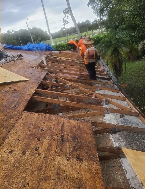 Slide of Dan The Shingle Man Roofing