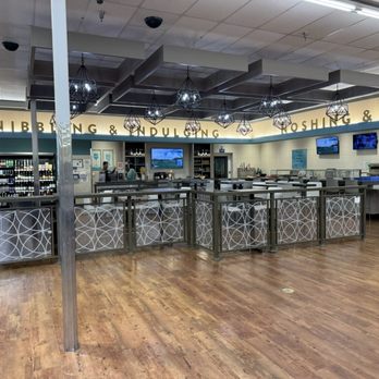 Gelson's Del Mar - Spacious and clean - Grocery Near Me - Del Mar, California Gelson's Del Mar - Spacious and clean - Grocery Near Me - Del Mar, California