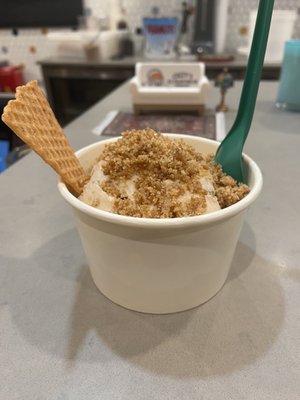 Cuzzy’s Ice Cream Parlor by null