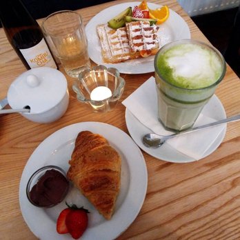 Café Neue Liebe - Vegan sweets for days! - Cafes Near Me - Berlin, BE