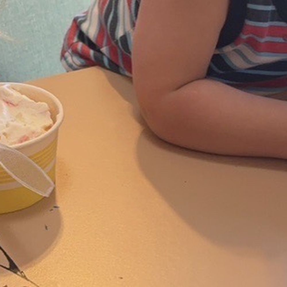 Cherry cheese cake ice cream