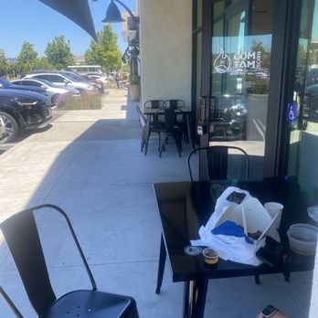 Com Tâm Bros - Outside seating - Vietnamese Near Me - Hayward, California