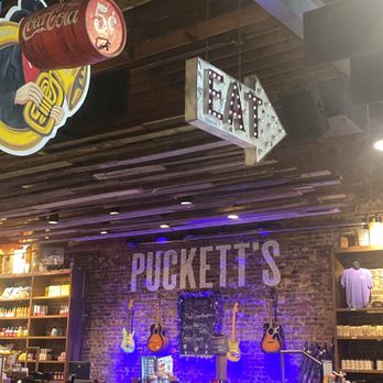 Puckett's Restaurant - Barbeque Near Me - Murfreesboro, Tennessee