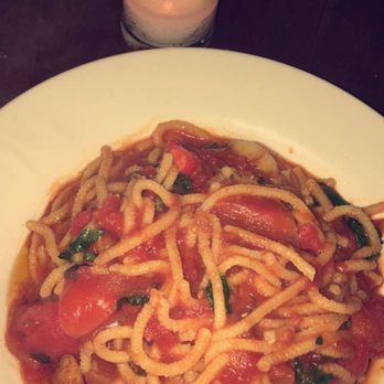 Mercato - Spaghetti Fatti In Casa Al Pomodoro Fresco - Italian Near Me - New York, New York