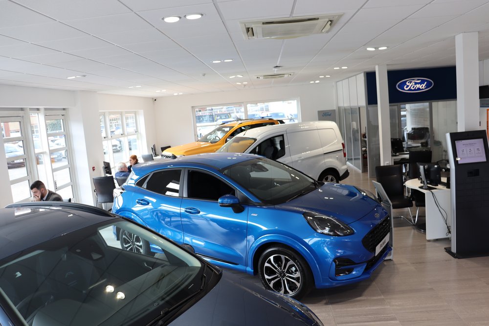 GATES OF WALTHAM CROSS 9193 Eleanor Cross Road, Waltham Cross