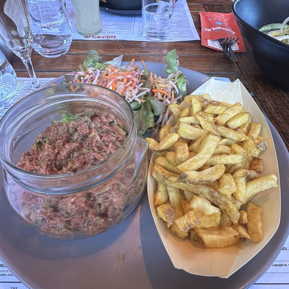 Le Tremplin - Steak tartare - French Near Me - Morzine, 74