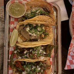 El Hijo de Tizoc - Tacos: cactus and mushroom