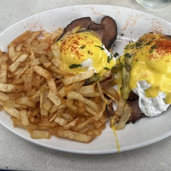 Toast Kitchen & Bar - House Benedict - Breakfast & Brunch Near Me - Brea, California Toast Kitchen & Bar - House Benedict - Breakfast & Brunch Near Me - Brea, California