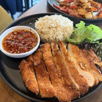White Lotus Cafe - Fried Rice with Crispy Chicken - Cafes Near Me - Colorado Springs, Colorado
