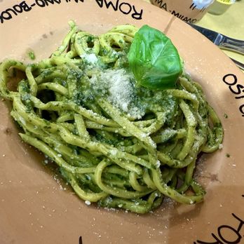 Osteria Da Fortunata - Spaghetti with Pesto - Roman Near Me - Rome, RM Osteria Da Fortunata - Spaghetti with Pesto - Roman Near Me - Rome, RM
