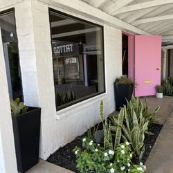 Isabel’s Naturals - Outside store front entrance. Love that pink door