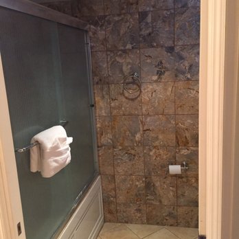 Hotel Coral Reef - Shower area - Hotels Near Me - Kapaa, Hawaii Hotel Coral Reef - Shower area - Hotels Near Me - Kapaa, Hawaii
