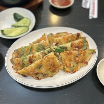 Han Il Kwan - Haemul-pajeon (Seafood and scallion pancake) - Korean Near Me - San Francisco, California