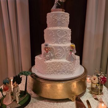 Westbury Manor - cake by Francesco's it was delicious fresh very rich flavors - Italian Near Me - Westbury, New York