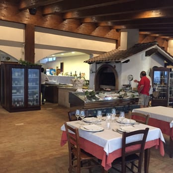 La Bussola - Inside - Seafood Near Me - Ostia, RM La Bussola - Inside - Seafood Near Me - Ostia, RM