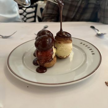 Bouchon - French Near Me - Yountville, California