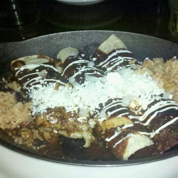 Poquitos - Mexican Near Me - Seattle, Washington