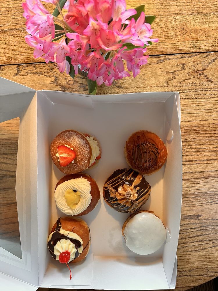 Food from Euphoric Doughnuts