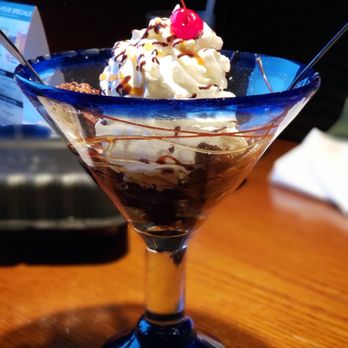 Red Lobster - Brownie a la mode. Delicious! - Seafood Near Me - Joliet, Illinois