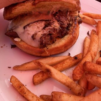 Hole in the Wall - New American Near Me - Sebastopol, California
