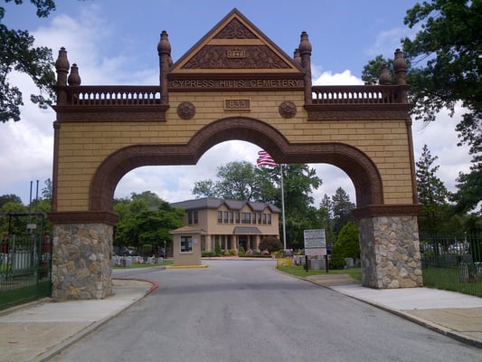 Cypress Hills Cemetery by null