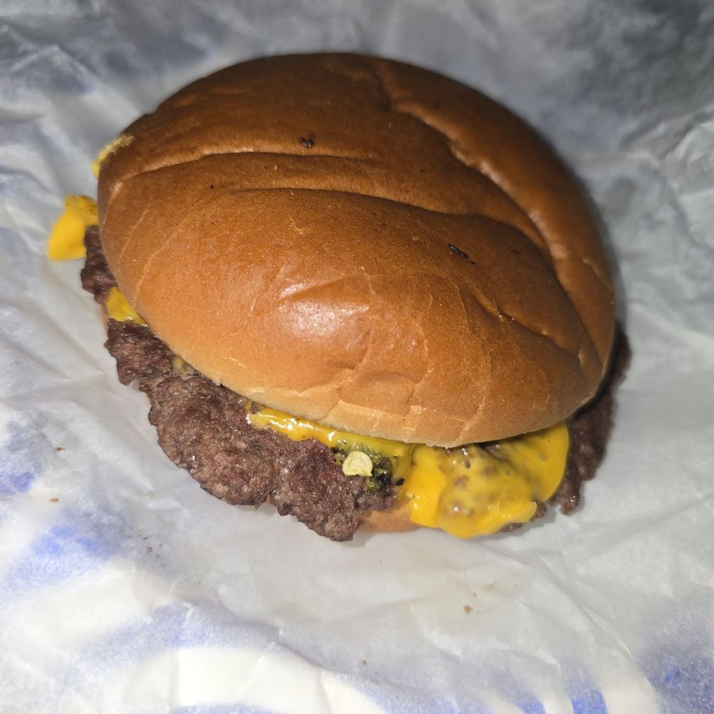 Isleta Grill @47 - Green chili cheeseburger - Burgers Near Me - Albuquerque, New Mexico Isleta Grill @47 - Green chili cheeseburger - Burgers Near Me - Albuquerque, New Mexico