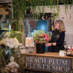 Beach Plum Too - Discover fresh seasonal flowers, custom arrangements, indoor plants and unique décor at Beach Plum Flower Shop in Newburyport...