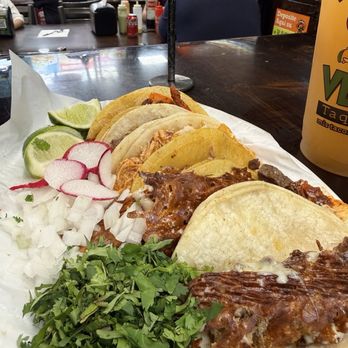 La Salsa Verde - Tacos - Tacos Near Me - Dallas, Texas