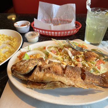El Paso II - Whole fish with beans & rice. House margarita. - Mexican Near Me - Hollywood, Florida El Paso II - Whole fish with beans & rice. House margarita. - Mexican Near Me - Hollywood, Florida
