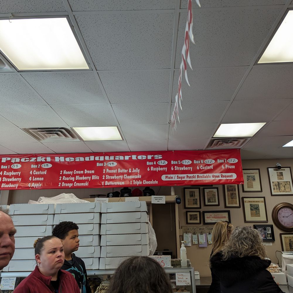New Palace Bakery - Bakeries Near Me - Hamtramck, Michigan New Palace Bakery - Bakeries Near Me - Hamtramck, Michigan