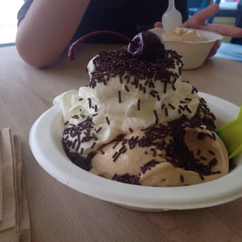 The Charmery Hampden - Hot fudge sundae with salty caramel ice cream - Ice Cream & Frozen Yogurt Near Me - Baltimore, Maryland The Charmery Hampden - Hot fudge sundae with salty caramel ice cream - Ice Cream & Frozen Yogurt Near Me - Baltimore, Maryland