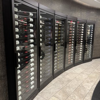 United Polaris - Wine locker - Airport Lounges Near Me - Los Angeles, California United Polaris - Wine locker - Airport Lounges Near Me - Los Angeles, California