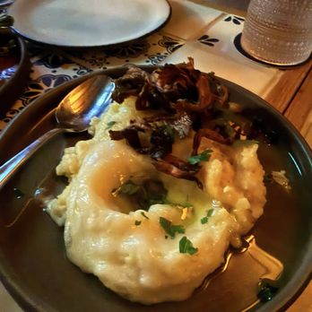 Leitao - Oyster Mushrooms and Mash Potatoes - Portuguese Near Me - New York, New York