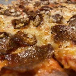 Kinchley's Tavern - Mushroom , Onion And Sausage Pizza minus the Mushrooms because they didn't have any tonight!