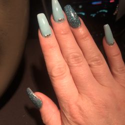 Nails By Angie - Finished nails (RH)