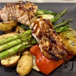 PALM Health - Balsamic-Glazed Salmon  |  balsamic-glazed salmon with roasted potatoes and seasonal vegetables.