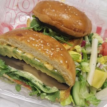 Cafe Dulce - Portobello burger - Coffee & Tea Near Me - Los Angeles, California