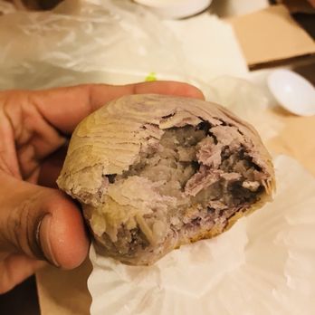Fay Da Bakery - Taro puff - Bakeries Near Me - New York, New York