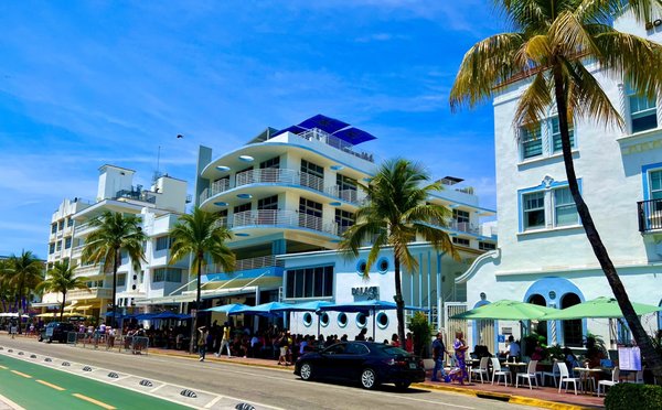 Ocean Drive Suites by null