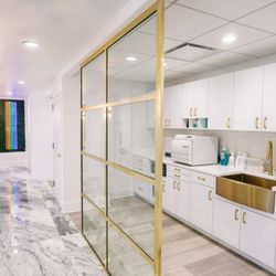 Christopher Banks, DDS - Dupont Dental