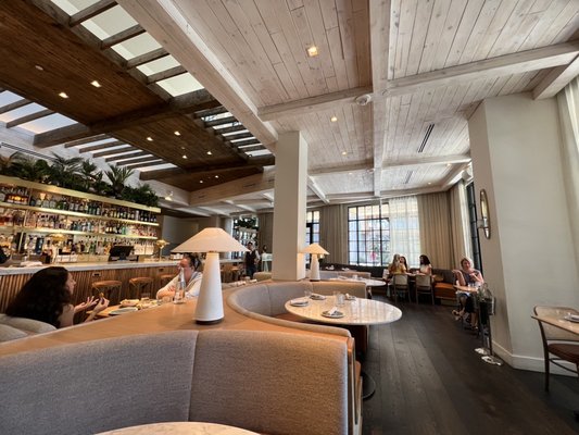 Francine Restaurant by null