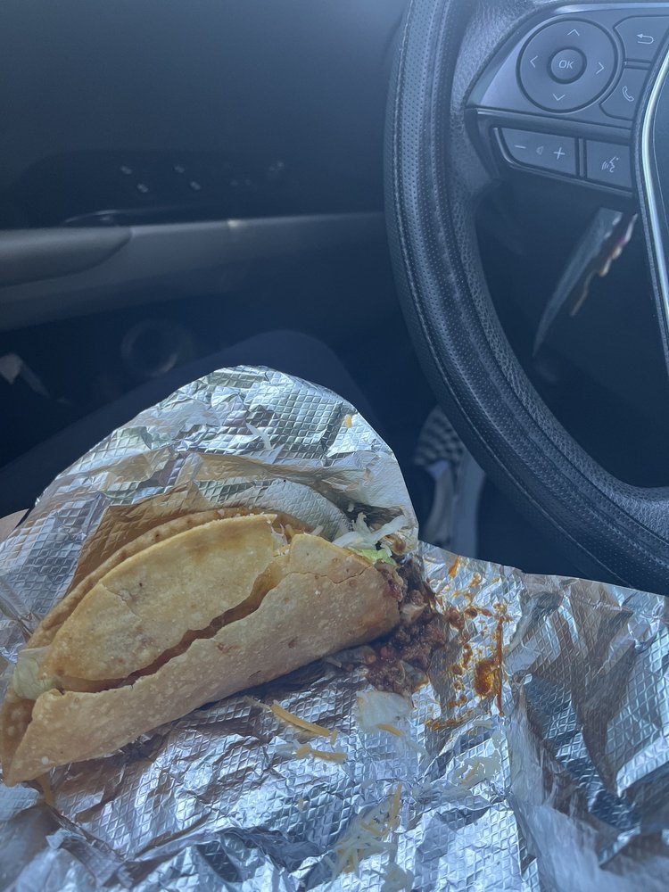 CARL’S JR Updated June 2024 35 Photos & 44 Reviews 3350 S Mooney