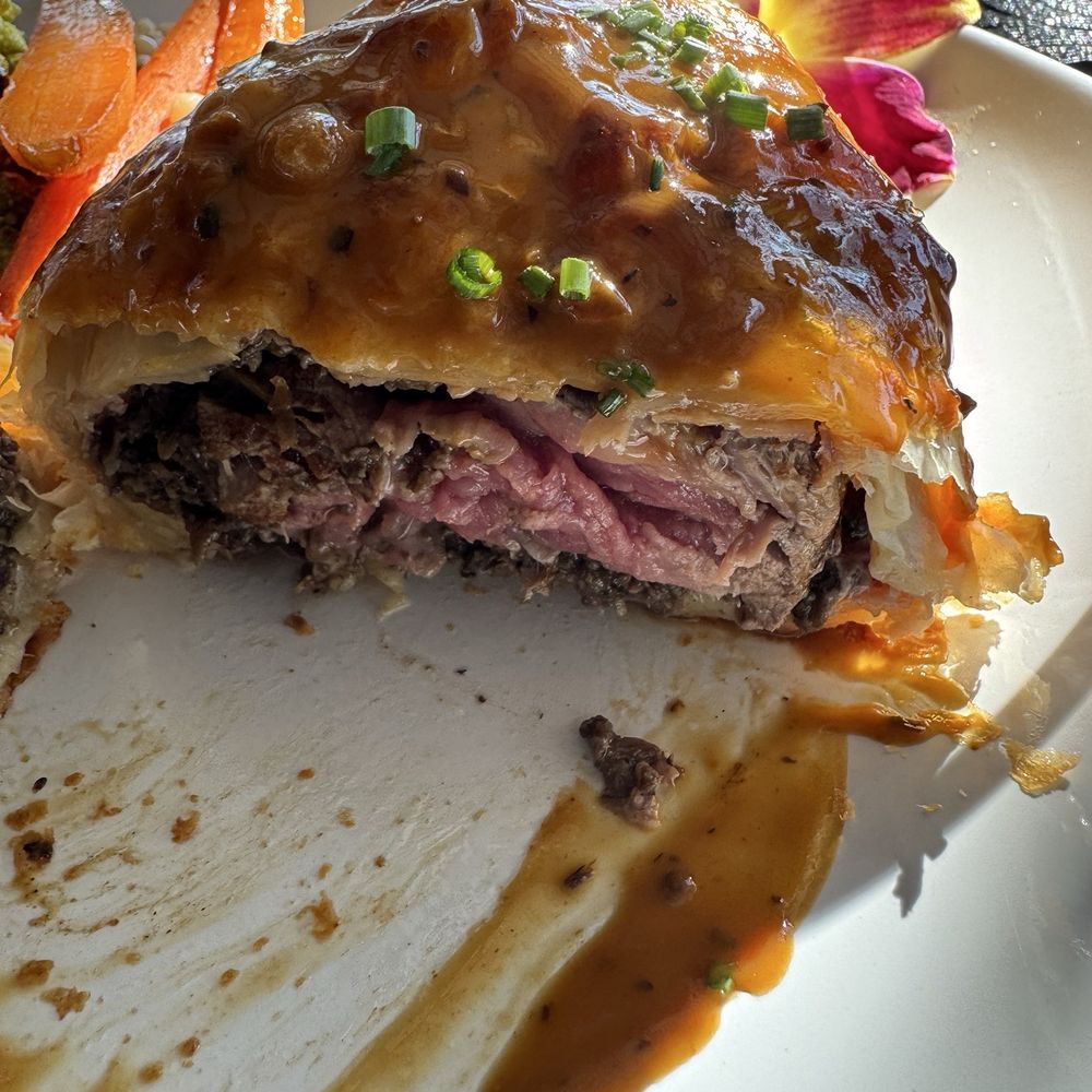 Anderson Reserve - Perfectly cooked Beef Wellington - Steakhouses Near Me - Sweet, Idaho Anderson Reserve - Perfectly cooked Beef Wellington - Steakhouses Near Me - Sweet, Idaho
