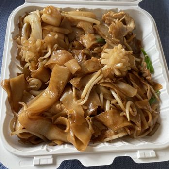 Hong Kong Cafe - Combination chow fun. - Hong Kong Style Cafe Near Me - Dublin, California Hong Kong Cafe - Combination chow fun. - Hong Kong Style Cafe Near Me - Dublin, California