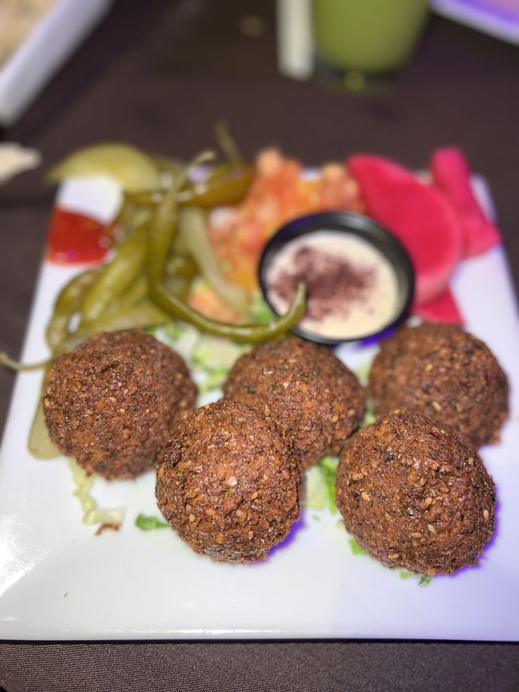 Social spots from Cedars