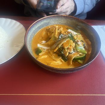 Joy's Pattaya Thai Restaurant - 47. Red Curry - Thai Near Me - Richfield, Minnesota